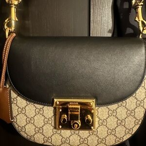 Gucci Black and Tan Shoulder Bag